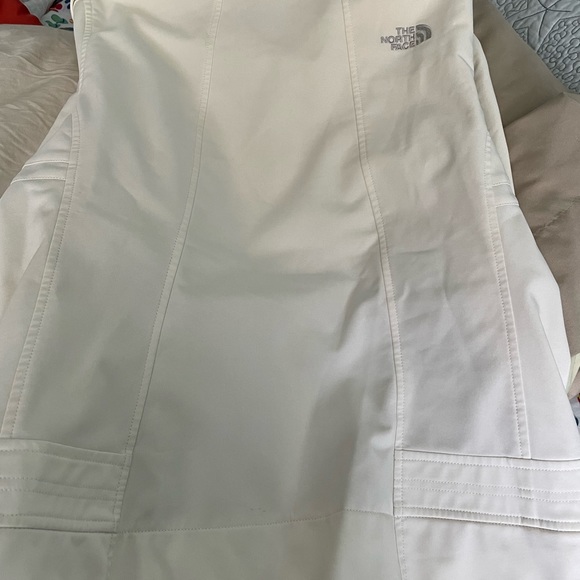 North Face white jacket. - Picture 5 of 5